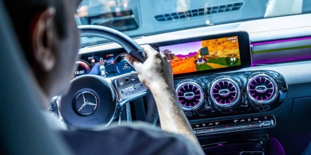 Mercedes installe Mario Kart dans sa nouvelle CLA
