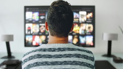 Netflix : Les séries feel good à consommer sans modération