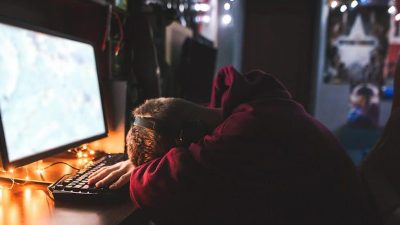 Jeux En Ligne : Les Risques Que Vous Devez Connaître Et Éviter